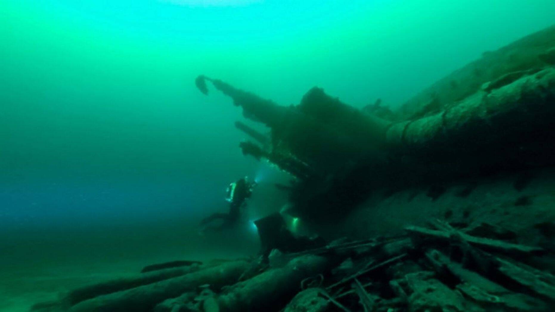 На дне 2. Затонувшие подводные лодки Германии второй мировой войны. U Boat лодка затонувшая. Затонувшая подводная лодка второй мировой войны. Германские затонувшие подлодки второй мировой войны.